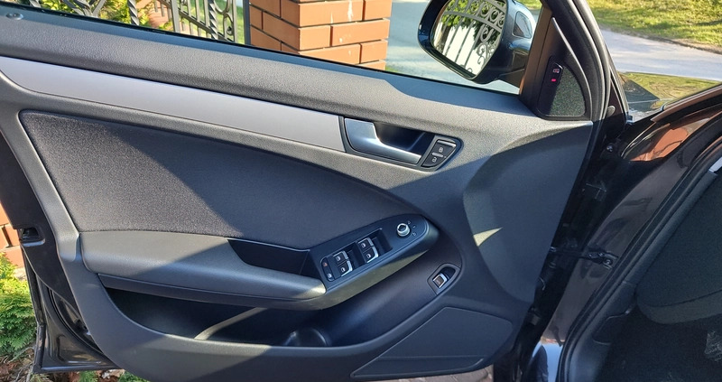Audi A4 cena 59999 przebieg: 210000, rok produkcji 2014 z Maków Mazowiecki małe 742